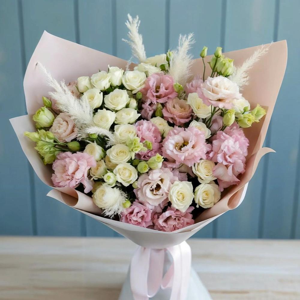 Букет цветов из: Альстромерии и Розы в Беслане