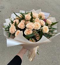 Букет Кремовые розы Латте в Беслане