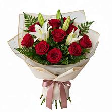 Букет цветов из:  Лилии и Розы в Беслане
