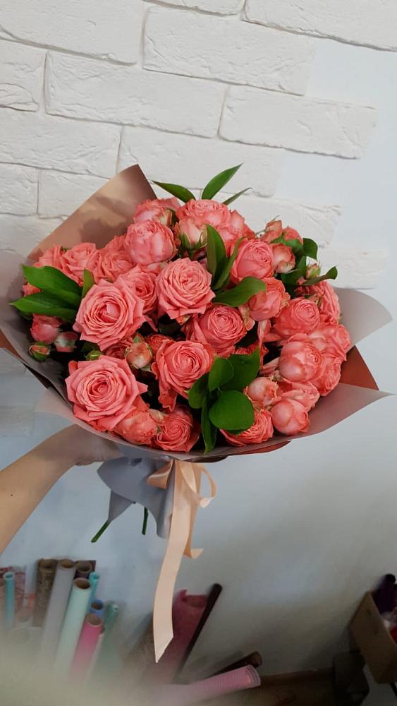 Букет цветов из: Розы в Беслане