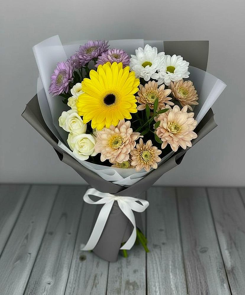 Букет цветов из: Розы, Герберы и Хризантемы в Беслане