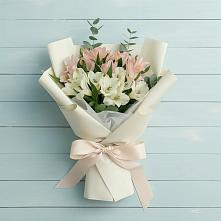 Букет цветов из:  Альстромерии в Беслане