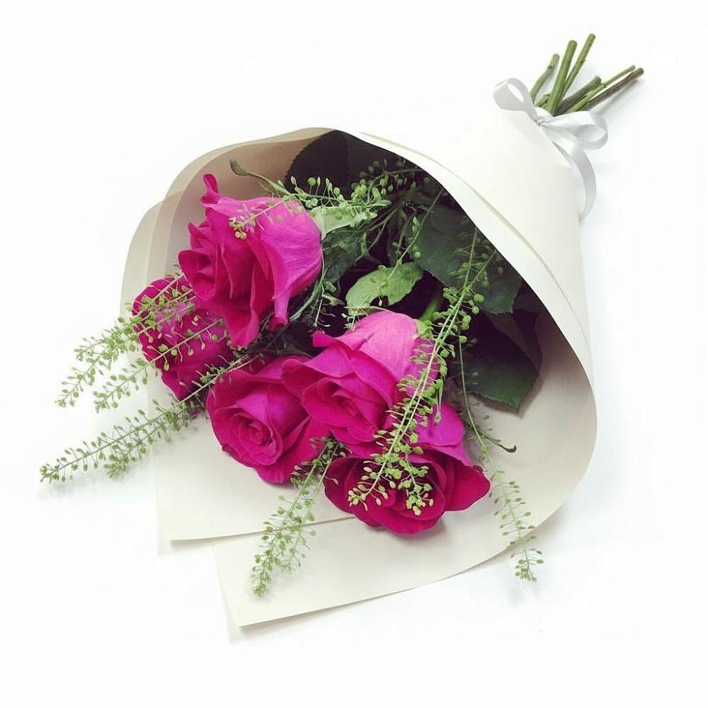 Букет цветов из: Розы в Беслане