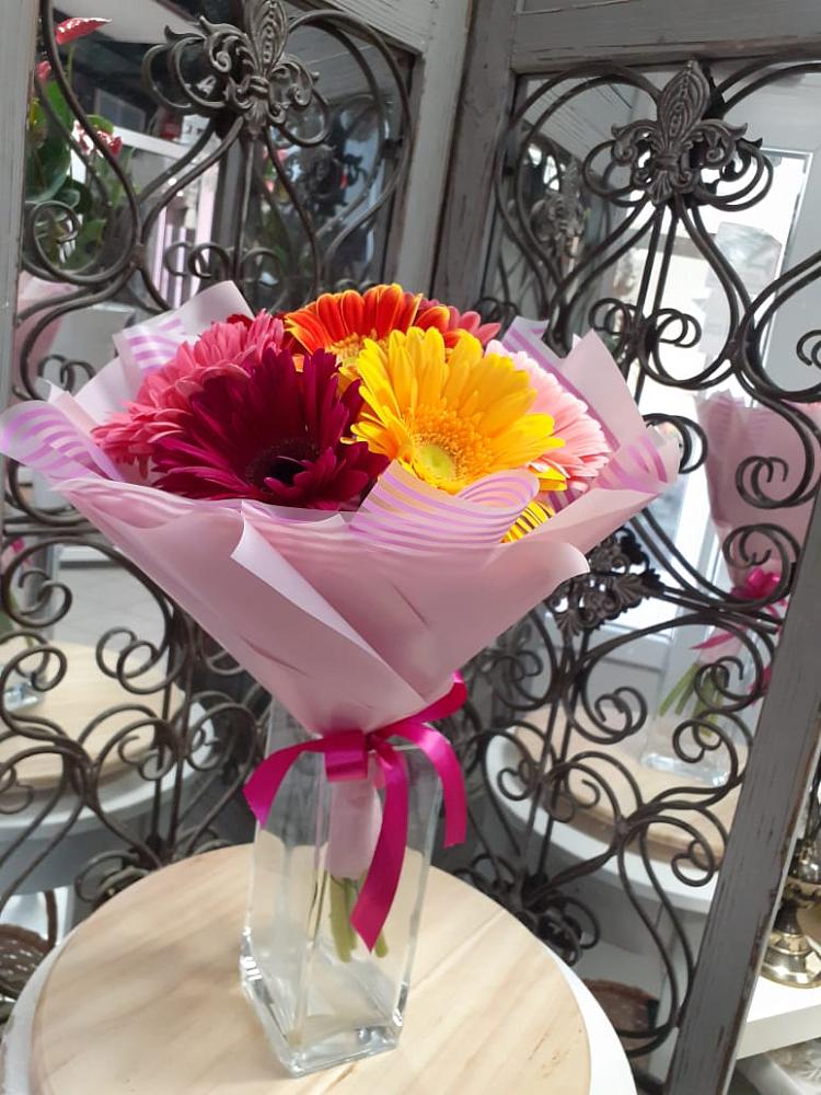 Букет цветов из: Герберы в Беслане