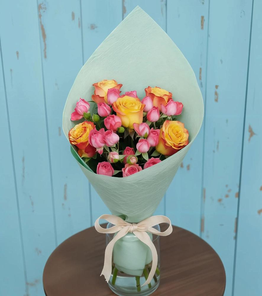 Букет цветов из: Розы в Беслане