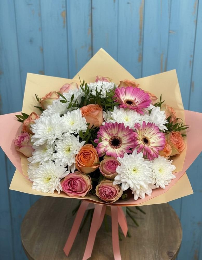 Букет цветов из: Розы, Герберы и Хризантемы в Беслане