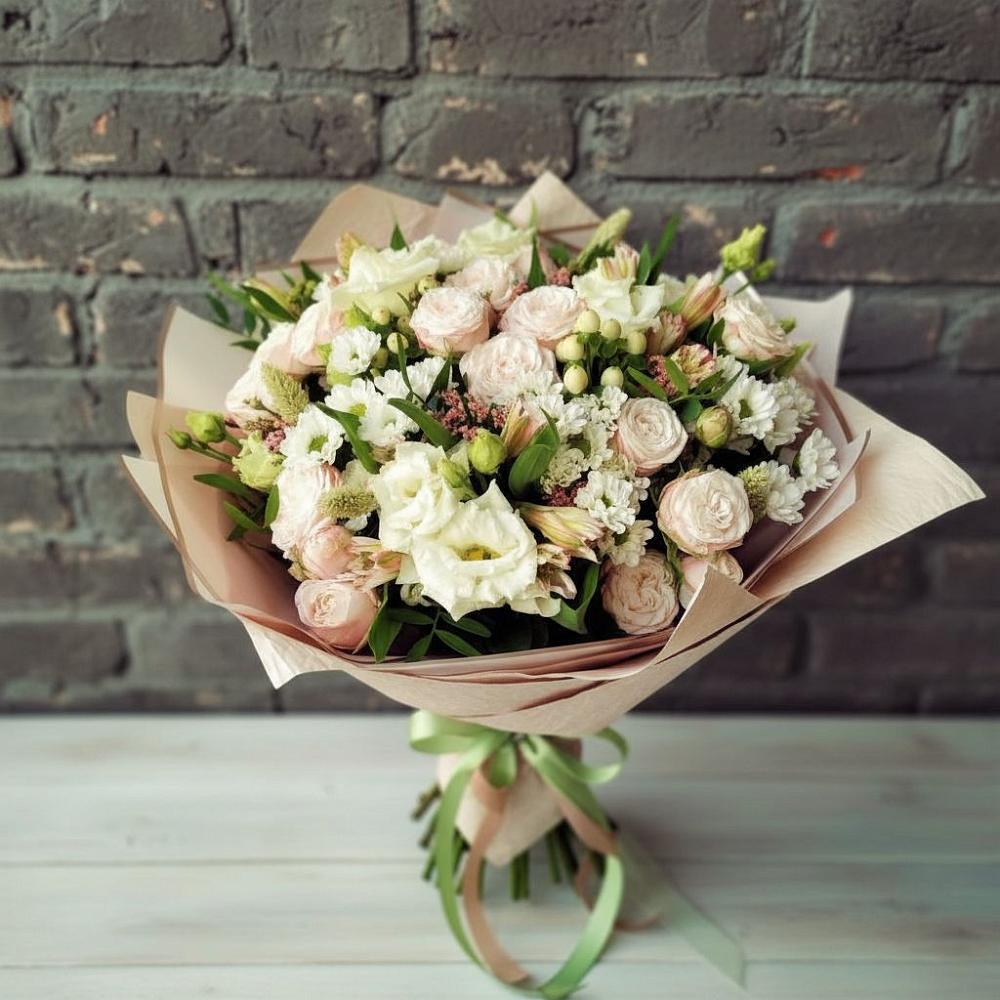 Букет цветов из: Альстромерии, Розы и Хризантемы в Беслане