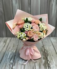 Букет цветов из:  Гвоздики, Розы и Хризантемы в Беслане