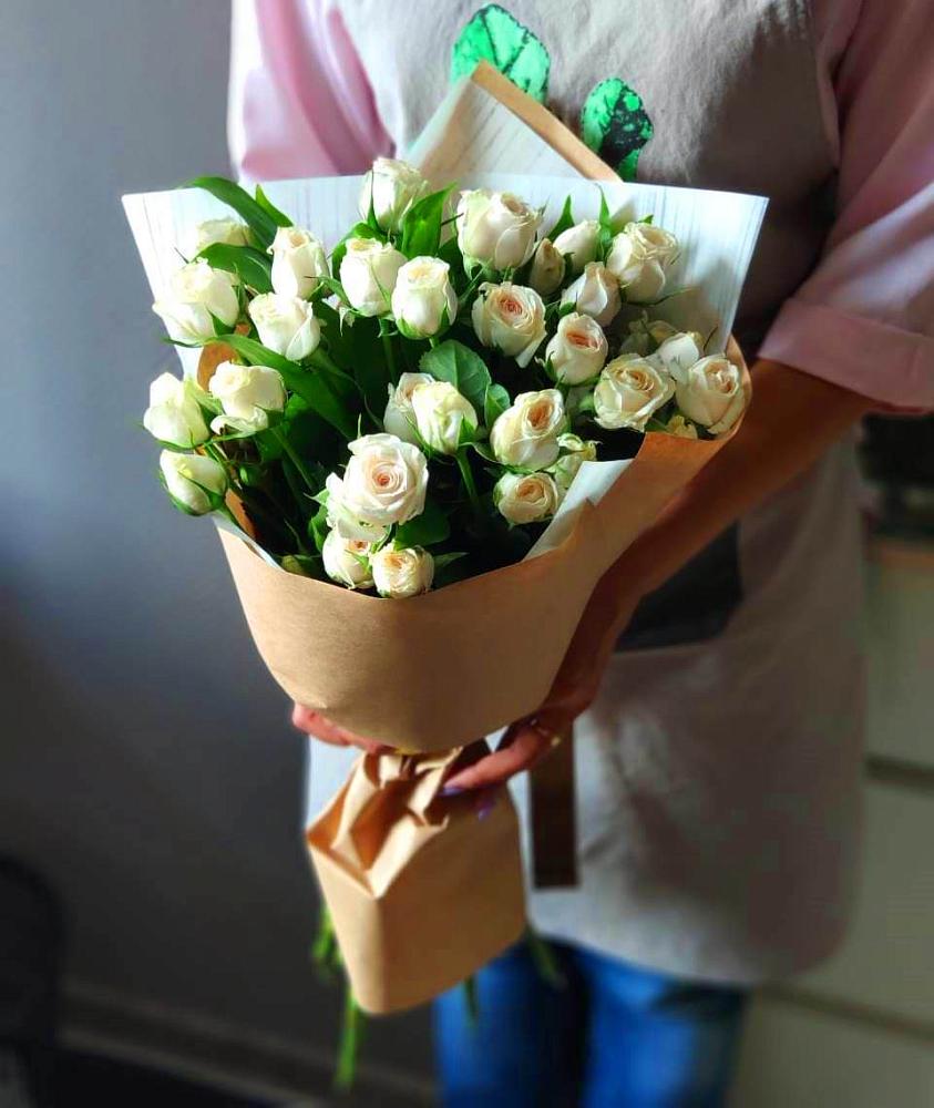 Букет цветов из: Розы в Беслане