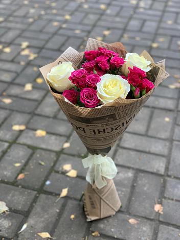 Букет цветов из: Розы в Беслане