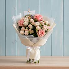 Букет цветов из:  Розы в Беслане