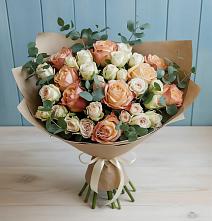 Букет цветов из:  Альстромерии и Розы в Беслане