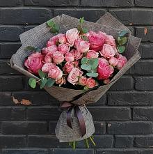 Букет цветов из:  Розы в Беслане
